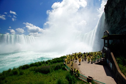 journey behind the falls at niagara falls